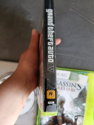 Lotto 3 giochi Xbox 360: FIFA 08, GTA IV, Ac 3