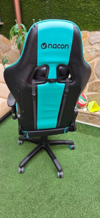 Silla Gaming Nacon Negra y Turquesa