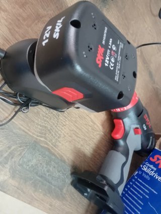 Atornillador Skil 12V
