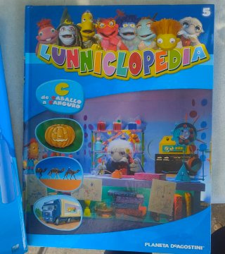Pack de 4 libros: Blancanieves y 3 Lunnicloopedias