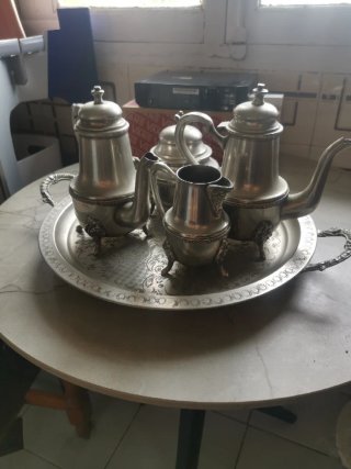 Set di teiere in argento antico
