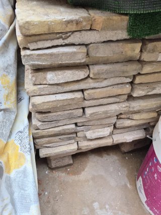 Ladrillos antiguos de construcción