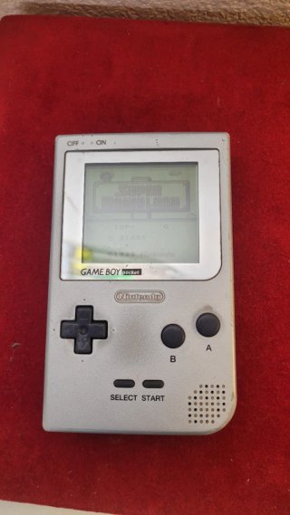 Nintendo Game Boy Pocket + Super Mario Land