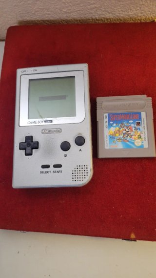 Nintendo Game Boy Pocket + Super Mario Land