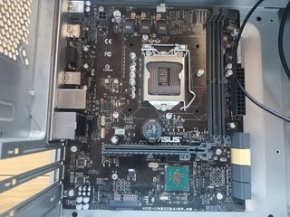 Torre PC Asus Negra