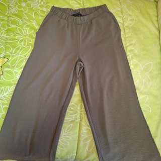 Pantalón fluido verde CORTEFIEL