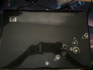 HP Pavilion dv6 - Funciona (sin RAM ni cargador)