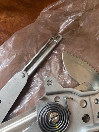 Elevalunas Dcho Land Cruiser 90/95