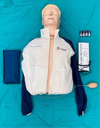 Maniquí RCP Laerdal Resusci Anne