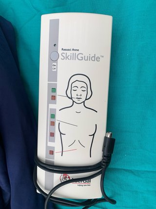 Maniquí RCP Laerdal Resusci Anne