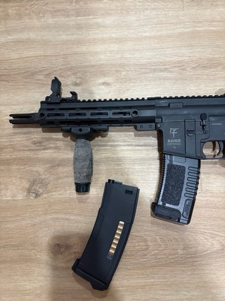 AEG