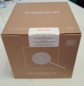 Proyector LG Cine Beam Q Laser 4K