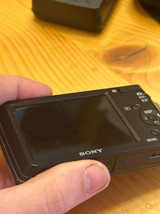 Digicam Sony Cyber-shot W520 · 14 MP · zoom 5x