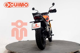 TRIUMPH SCRAMBLER 400 X