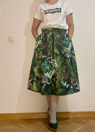 Falda midi tropical verde Stradivarius Talla S