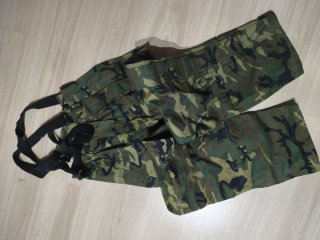 Pantalón militar interperie camuflaje