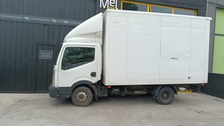 Nissan Cabstar 2013