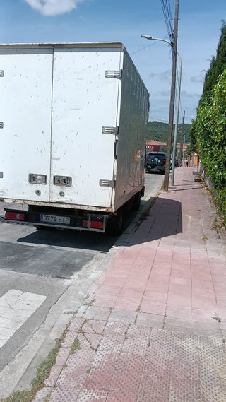 Nissan Cabstar 2013