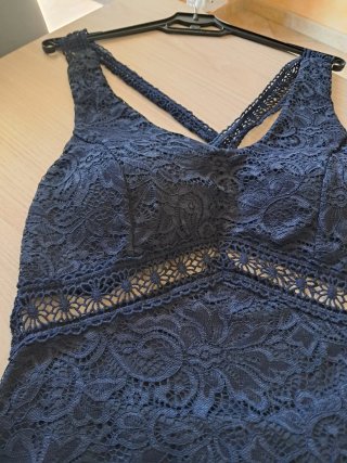 Vestitino in pizzo blu