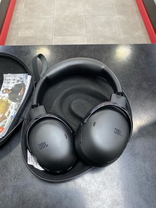 JBL TOUR ONE M3 NEGRO
