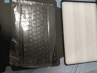 Funda con teclado Samsung Tab S9 FE+