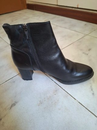 Botas de piel negras talla 41