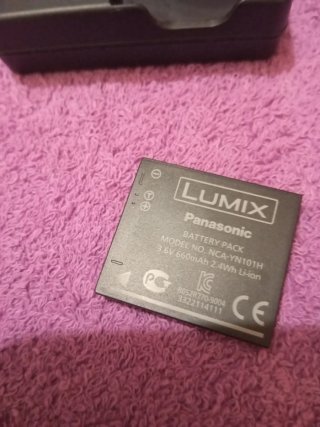 Cargador Panasonic Lumix DE-A92 + Batería NCA-YN10