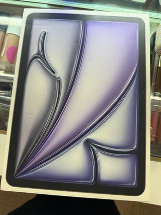 iPad Air M3 256GB Gris   + Iphone 16 pro max 256