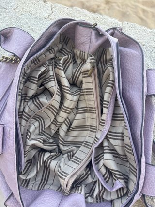 Bolso shopper lila con tachuelas