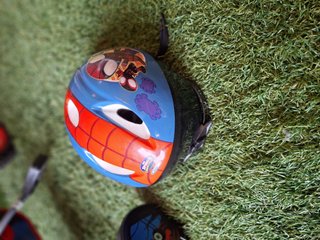 Bicicleta Spiderman 14" + casco. Como nueva