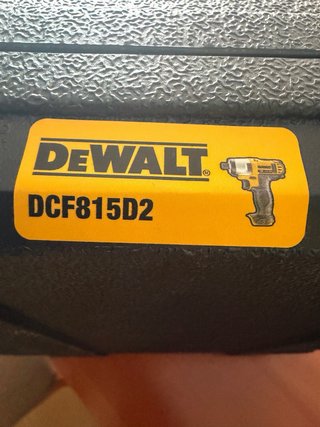 Atornillador de impacto DeWalt DCF815d2 12V