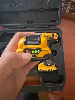 Atornillador de impacto DeWalt DCF815d2 12V