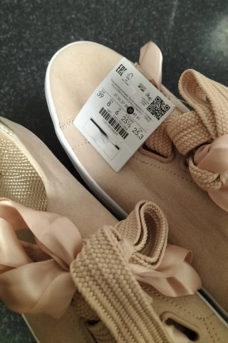 Sandalias Bershka.