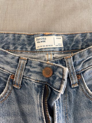 Lote 2 vaqueros Zara y Bershka