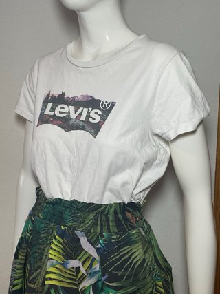 Camiseta Levi's Talla M Logo Montaña