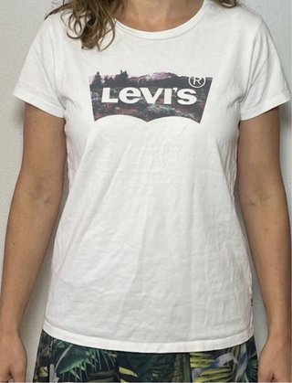 Camiseta Levi's Talla M Logo Montaña