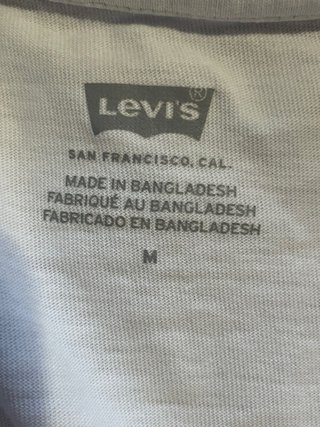 Camiseta Levi's Talla M Logo Montaña