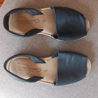 Menorquinas Piel Talla 37 azul marino