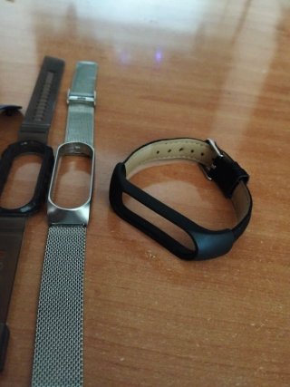 Xiaomi Mi Band + 5 Correas