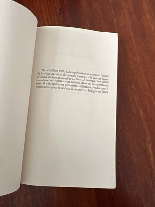 Le vieux qui lisait des romans d'amour roman