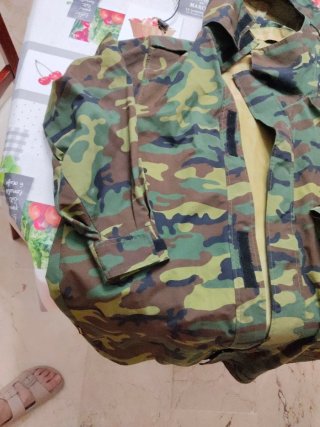 Chubasquero camuflaje woodland