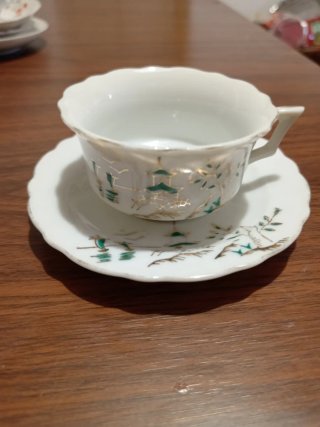Tazzina e piattino vintage decorati