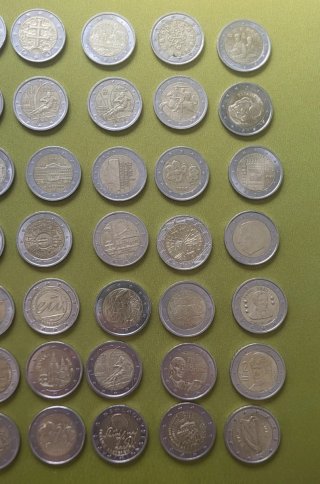 +100 Monedas 2€ Diferentes y conmemorativas.