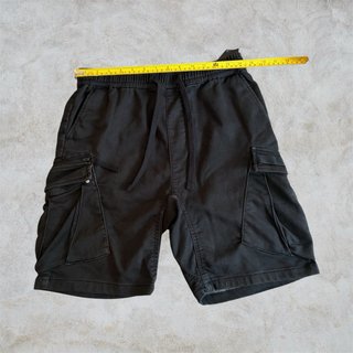 Pantalón corto cargo Pull&Bear negro