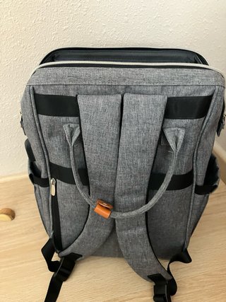 Mochila gris para portátil