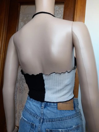 Crop top de punto blanco y negro
