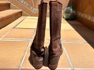 Botas Valverde del Camino a mano