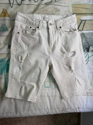 Pantalones vaqueros Pull&Bear rotos blancos Talla
