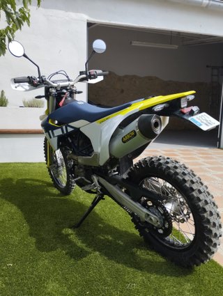 Husqvarna 701 Enduro 2024