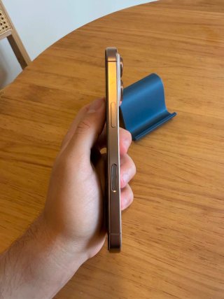 iPhone 16 Pro Beige